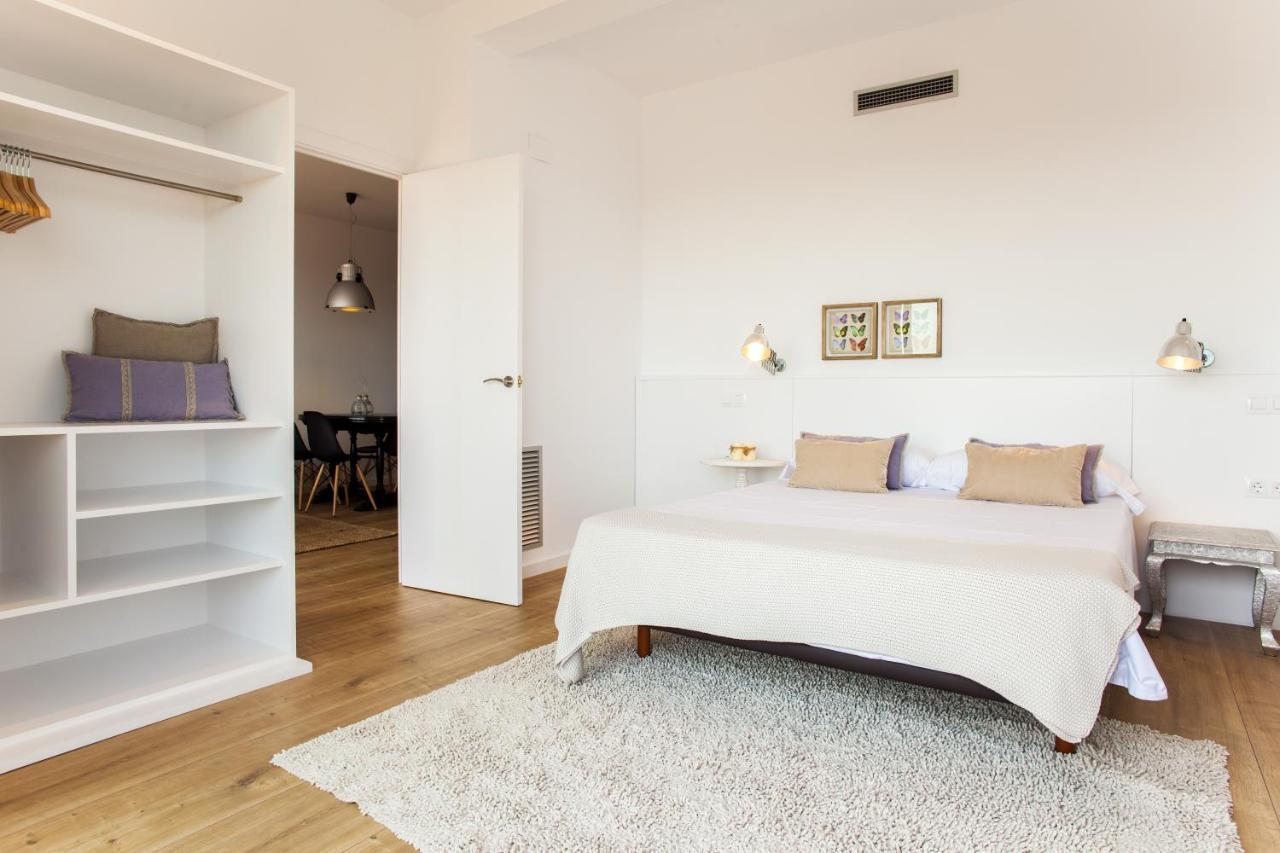 Friendly Rentals Gran Via Barcelona Exterior foto
