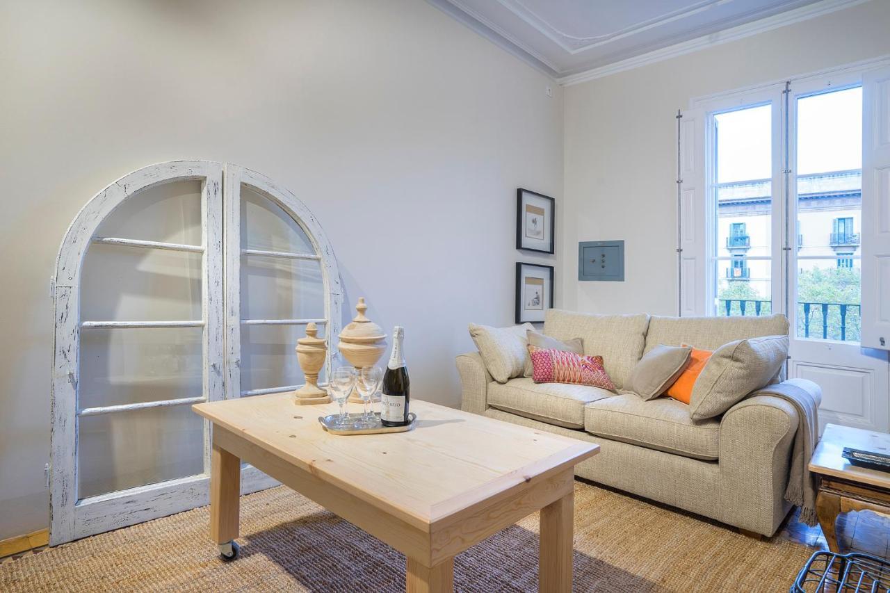 Friendly Rentals Gran Via Barcelona Exterior foto